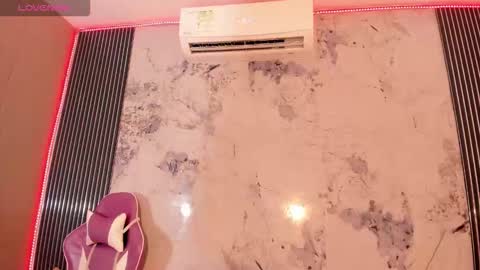 elena_wolff online show from February 2026 12:00:01 PM