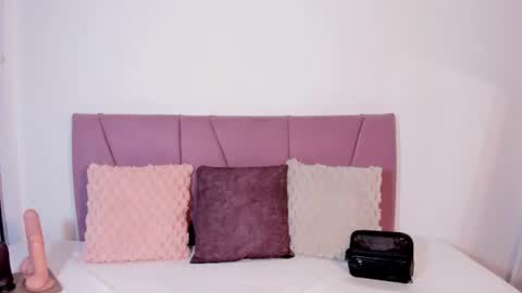 elena_wolff online show from June 2026 11:33:01 AM