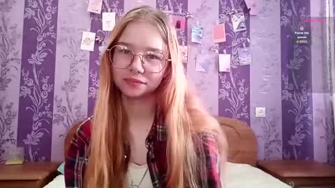 Mia online show from February 2026 04:24:01 AM