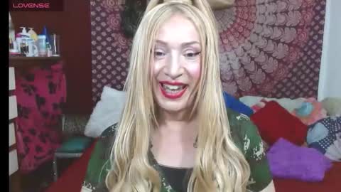 elenaevans2 online show from February 2026 07:01:02 PM