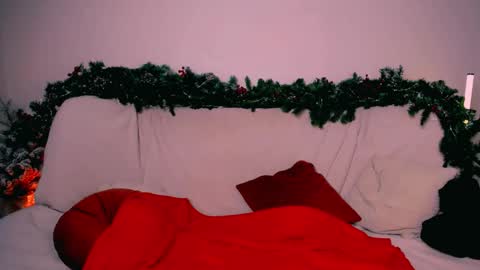 elenamonroe_ online show from December 2025 02:40:01 AM