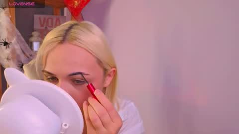 elenamonroee online show from October 2025 03:47:02 AM