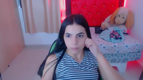 Snapshot of elenna_hotx chatting on December 2024 05:40:02 PM agnes online show from December 2024 05:40:02 PM