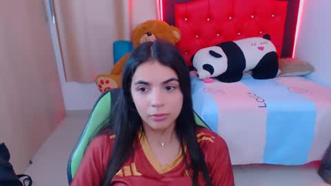 Snapshot of elenna_hotx chatting on January 2025 10:04:01 PM agnes online show from January 2025 10:04:01 PM