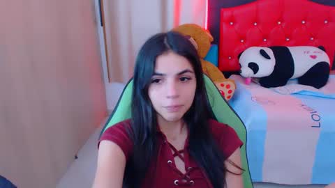 Snapshot of elenna_hotx chatting on January 2025 12:26:01 AM agnes online show from January 2025 12:26:01 AM