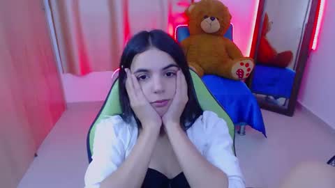 Snapshot of elenna_hotx chatting on February 2025 09:28:01 PM agnes online show from February 2025 09:28:01 PM