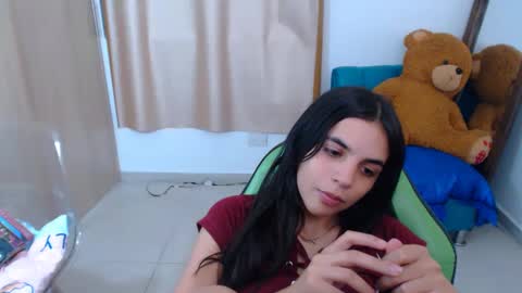Snapshot of elenna_hotx chatting on February 2025 07:03:02 PM agnes online show from February 2025 07:03:02 PM