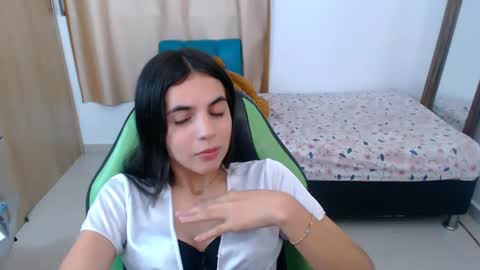Snapshot of elenna_hotx chatting on March 2025 12:42:02 AM agnes online show from March 2025 12:42:02 AM