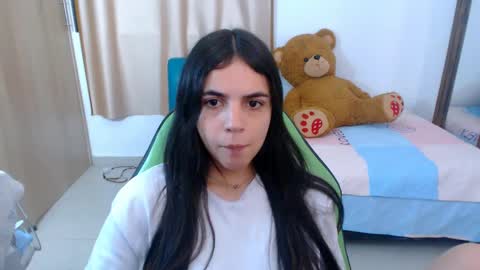 Snapshot of elenna_hotx chatting on March 2025 06:56:01 PM agnes online show from March 2025 06:56:01 PM