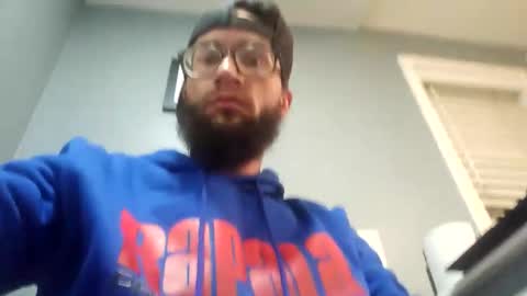 Snapshot of elephant_titus chatting on May 2026 05:03:02 AM elephant_titus online show from May 2026 05:03:02 AM