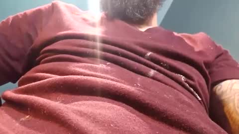Snapshot of elephant_titus chatting on May 2026 05:27:02 AM elephant_titus online show from May 2026 05:27:02 AM