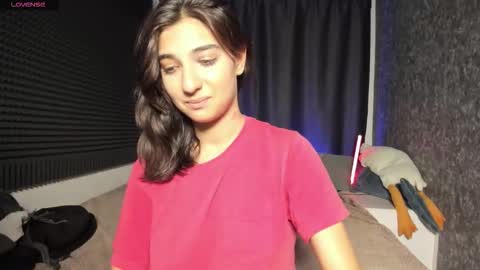 Elfy online show from September 2025 04:12:01 PM