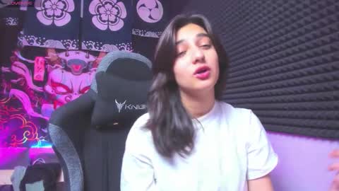 Elfy online show from November 2025 02:30:01 PM