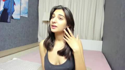 Elfy online show from December 2025 08:48:02 PM