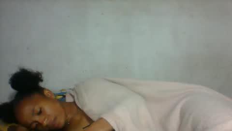 elia011 online show from June 2026 02:44:02 PM