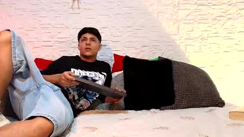 elias_salvatore_ online show from May 2026 02:50:01 AM