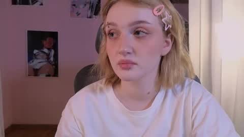 Ellie online show from February 2026 06:22:01 AM