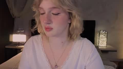 Ellie online show from March 2026 05:44:01 AM