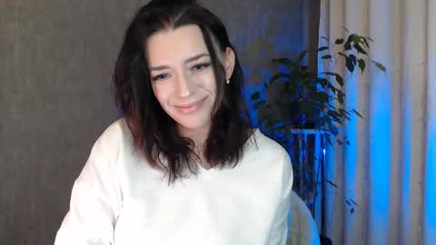 Elina online show from December 2025 09:55:01 PM