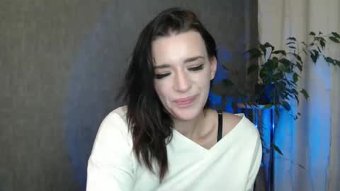 Elina online show from March 2026 11:41:01 PM