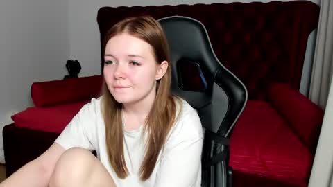 elinavale online show from June 2026 02:53:01 AM