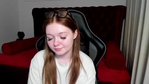 elinavale online show from June 2026 05:34:01 PM