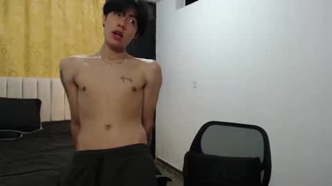 Snapshot of elio_collem chatting on February 2025 08:44:01 AM ELIO online show from February 2025 08:44:01 AM