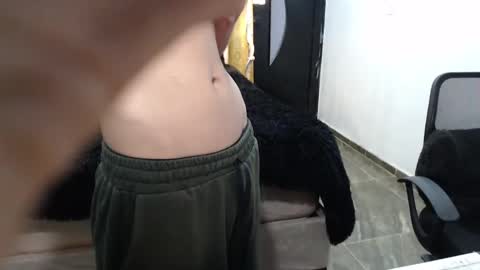 Snapshot of elio_collem chatting on March 2025 10:07:02 PM ELIO online show from March 2025 10:07:02 PM