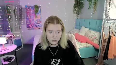 Snapshot of elira_vane chatting on July 2026 03:04:01 AM Elira Vane online show from July 2026 03:04:01 AM