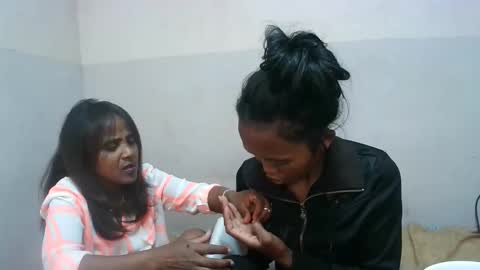 Snapshot of elisabet88 chatting on October 2025 10:24:01 AM elisabet88 online show from October 2025 10:24:01 AM