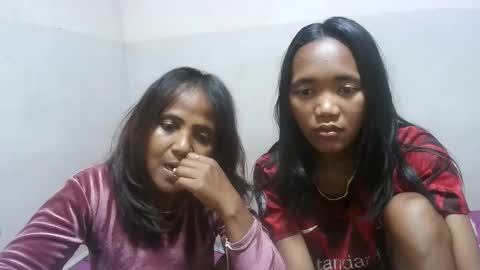 Snapshot of elisabet88 chatting on October 2025 07:35:02 PM elisabet88 online show from October 2025 07:35:02 PM