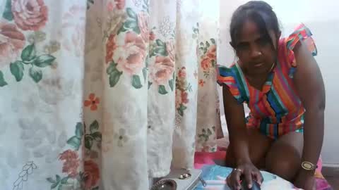 Snapshot of elisabet88 chatting on November 2025 10:59:02 AM elisabet88 online show from November 2025 10:59:02 AM