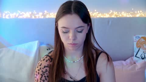 ElisabethDavis online show from January 2025 10:07:02 PM