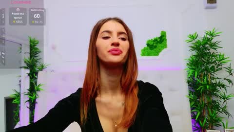 ElisaCharm online show from November 2025 05:18:01 AM