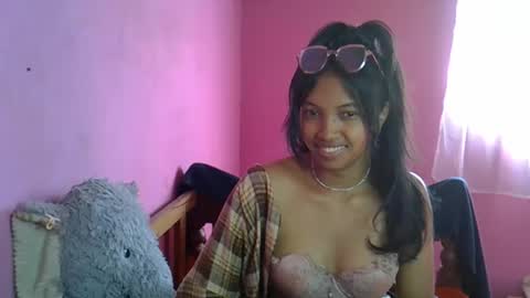 elisah01 online show from May 2026 05:46:01 AM