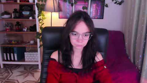 Snapshot of elise_noir chatting on October 2025 04:15:02 PM Elise online show from October 2025 04:15:02 PM