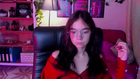 Snapshot of elise_noir chatting on October 2025 04:05:01 PM Elise online show from October 2025 04:05:01 PM