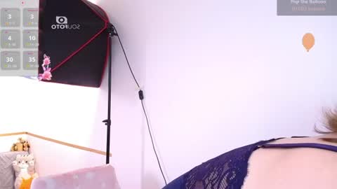 Snapshot of elise_nyx chatting on August 2026 03:36:01 PM elise_nyx online show from August 2026 03:36:01 PM