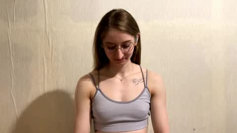 Elisabet online show from April 2026 04:10:02 PM