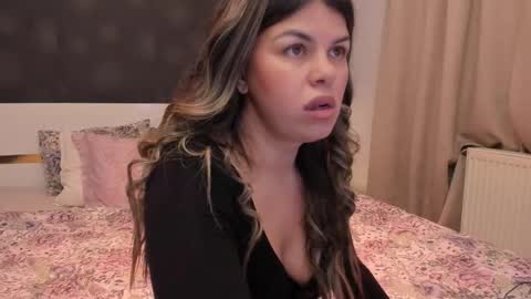 Elly online show from January 2026 07:11:01 PM