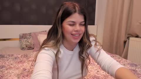 Snapshot of elisetyler89 chatting on February 2026 08:51:02 PM Elly online show from February 2026 08:51:02 PM