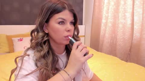 Snapshot of elisetyler89 chatting on February 2026 08:53:01 AM Elly online show from February 2026 08:53:01 AM