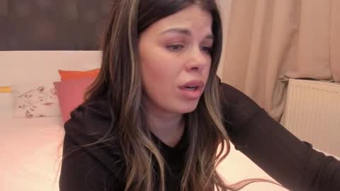 Snapshot of elisetyler89 chatting on March 2026 06:48:01 PM Elly online show from March 2026 06:48:01 PM