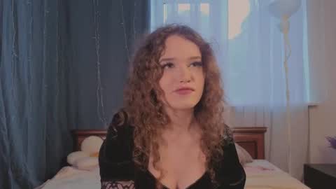 Snapshot of elishahemrich chatting on June 2026 10:36:01 AM Shakira online show from June 2026 10:36:01 AM