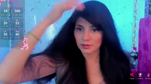 E L I S S A online show from November 2025 07:49:02 PM