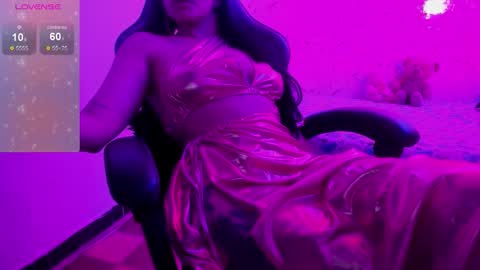 E L I S S A online show from December 2025 02:28:02 AM