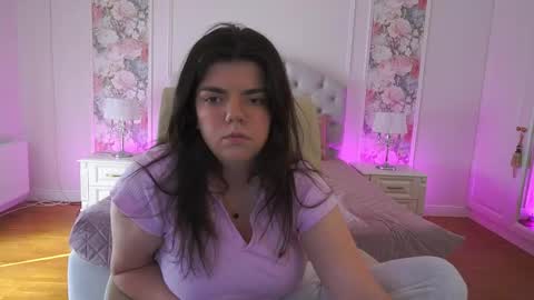 Snapshot of elissawow chatting on April 2026 07:25:02 AM elissawow online show from April 2026 07:25:02 AM