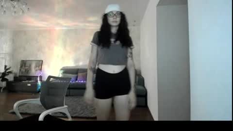 Eliss online show from July 2026 12:14:02 PM