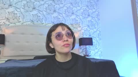 Eliza online show from March 2026 07:09:01 PM