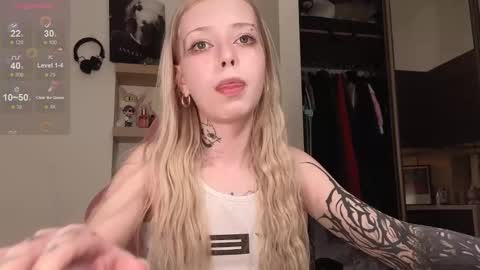 Elizabeth online show from February 2026 04:17:01 PM